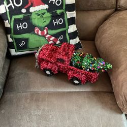 $7 Christmas Truck Decor
