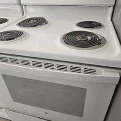 G/e Electric Stove Working Perfectly Fine Very Clean I Can Deliver To You 90 Days Warranty 