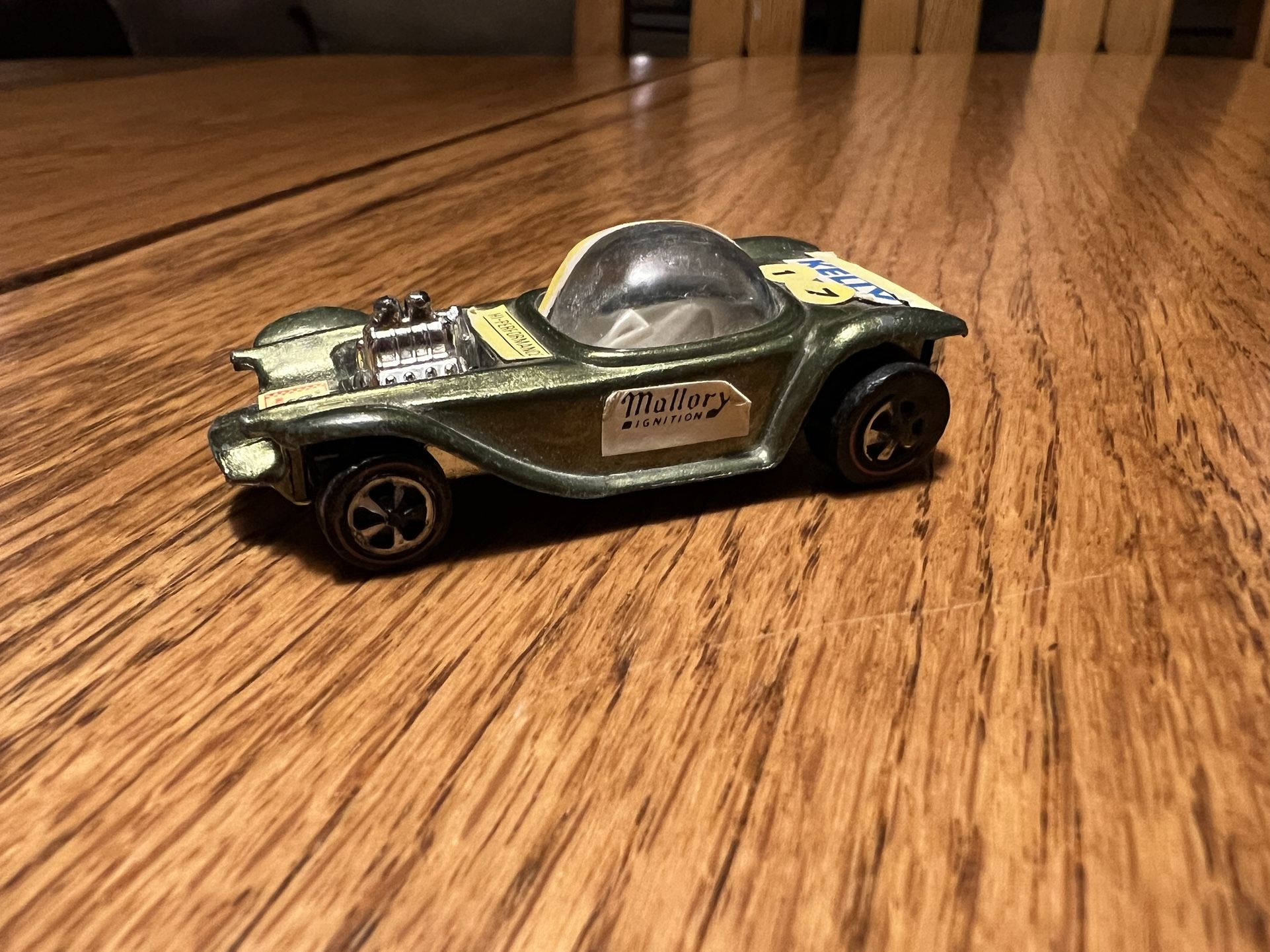 Vintage 1968 Hot Wheels Beatnik Bandit Metallic Green with White Interior Mattel USA