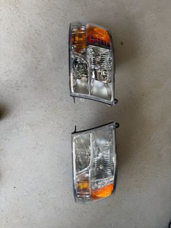 2014 -2019 Ram 1500 OEM Headlights with led installed