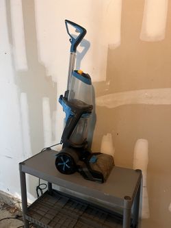  Issell Pet Carpet Shampoo vacuum 