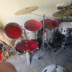 1960's  70's  Roger's Drum Set