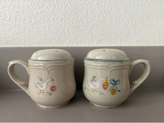 International Marmalade Vintage Salt and Pepper Shaker Set Geese Fruit Stoneware