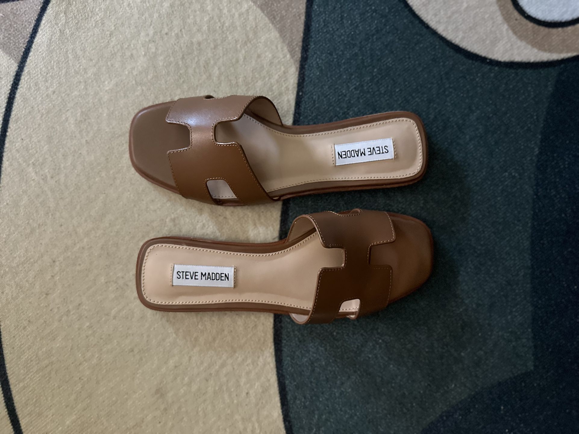 STEVE MADDEN HADYN COGNAC LEATHER SANDALS