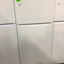 Vissani MDTF18WHR 18 cu. ft. Top Freezer Refrigerator 9A6