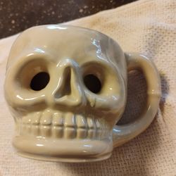 CERAMIC SKELETON COFFEE MUG
