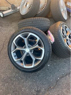 Chevy wheels 5x115 18” with 245/45 tires in great shape