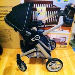 Graco Signature Series Reversible Black Stroller 