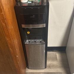 Oasis Water Dispenser 