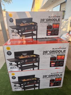 Blackstone 28" Griddle with Hardcover & Side Shelf