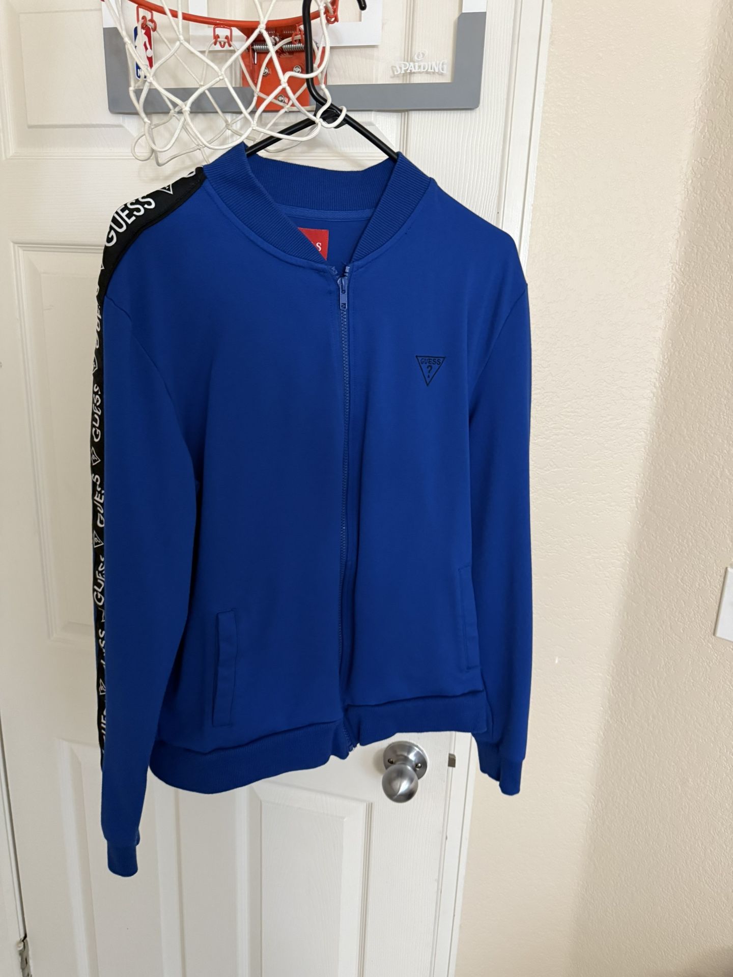 Guess Zip Up Jacket Men’s Large