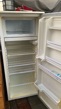 Fridge $150