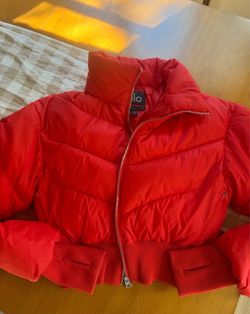 Alo Yoga Puffer