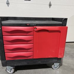 Rubbermaid TradeMaster Work Cart