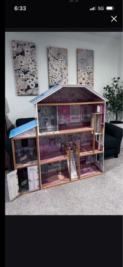 Doll house