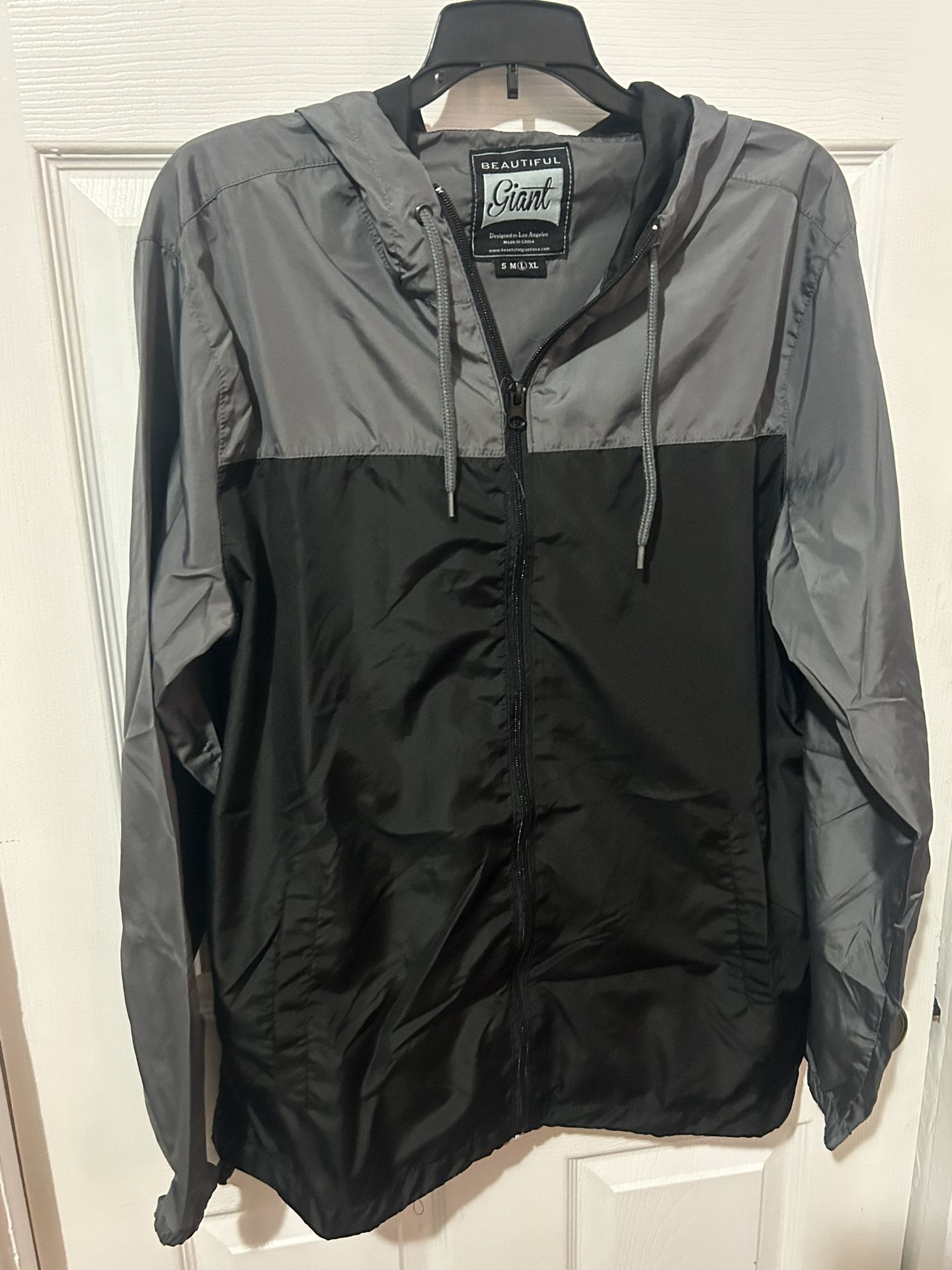 $10 Men's Long Sleeve Windbreaker Hooded size L