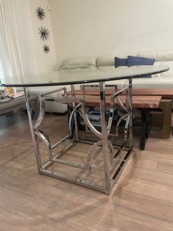 Z Gallerie dining Table
