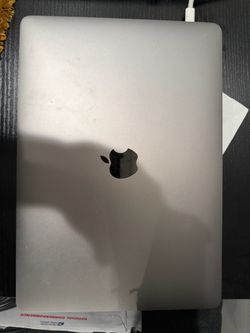 Mac Book Pro w/ Charger