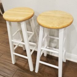 Set of 2 Wooden Bar Height Barstools 
