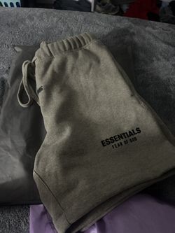 essential shorts