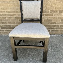 4 Dining Chairs