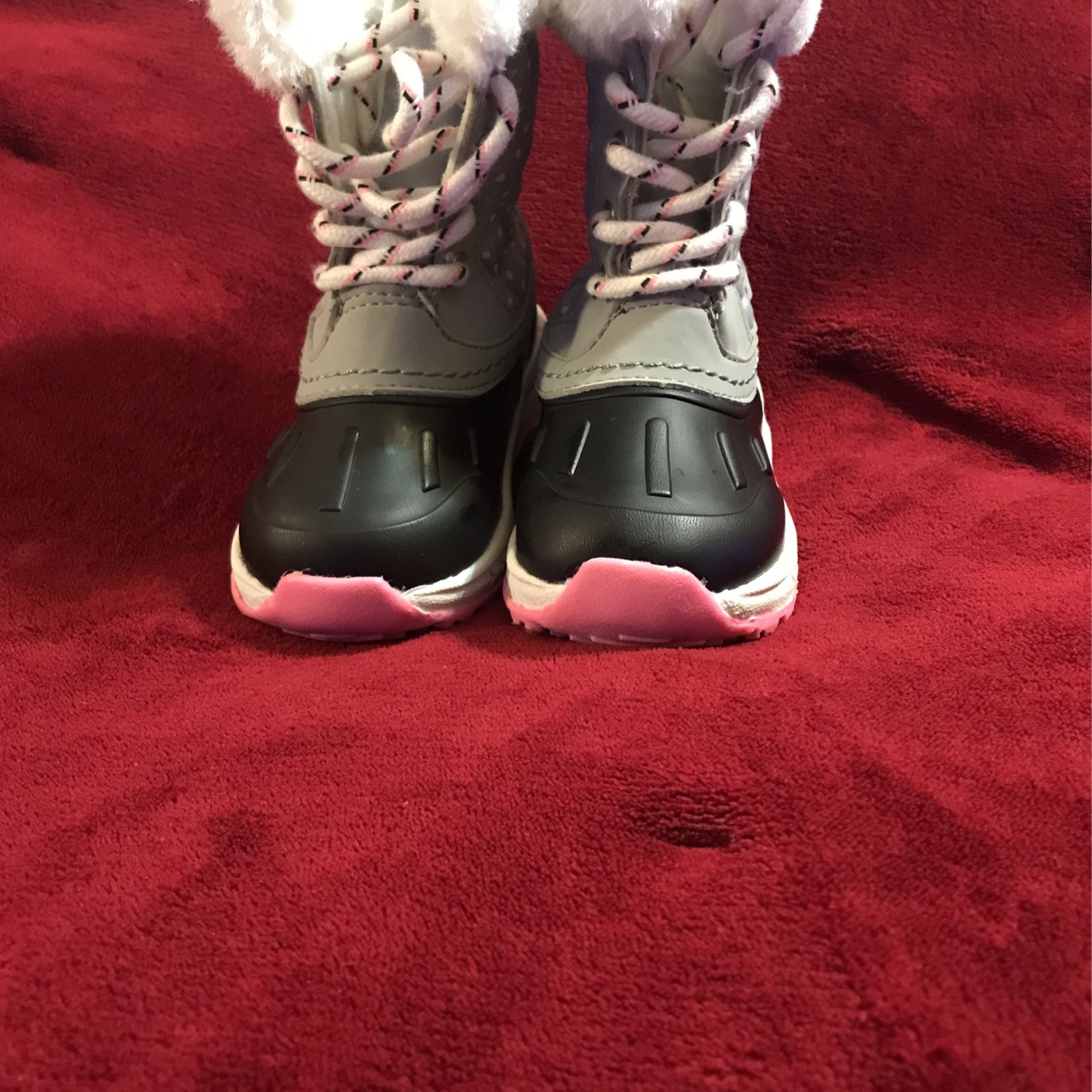 Carter Girl Snow Boots Size 7