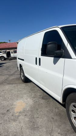 GMC Savana