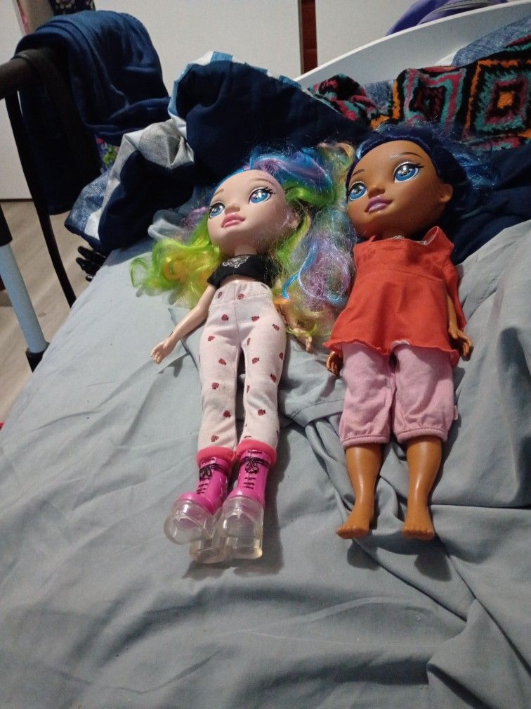 Rainbow High dolls