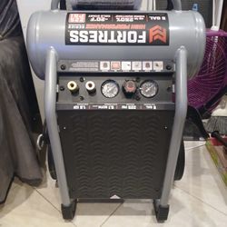 BRAND NEW PORTABLE  AIR COMPRESSOR 