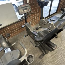 Life Fitness R7i Recumbent Bike 