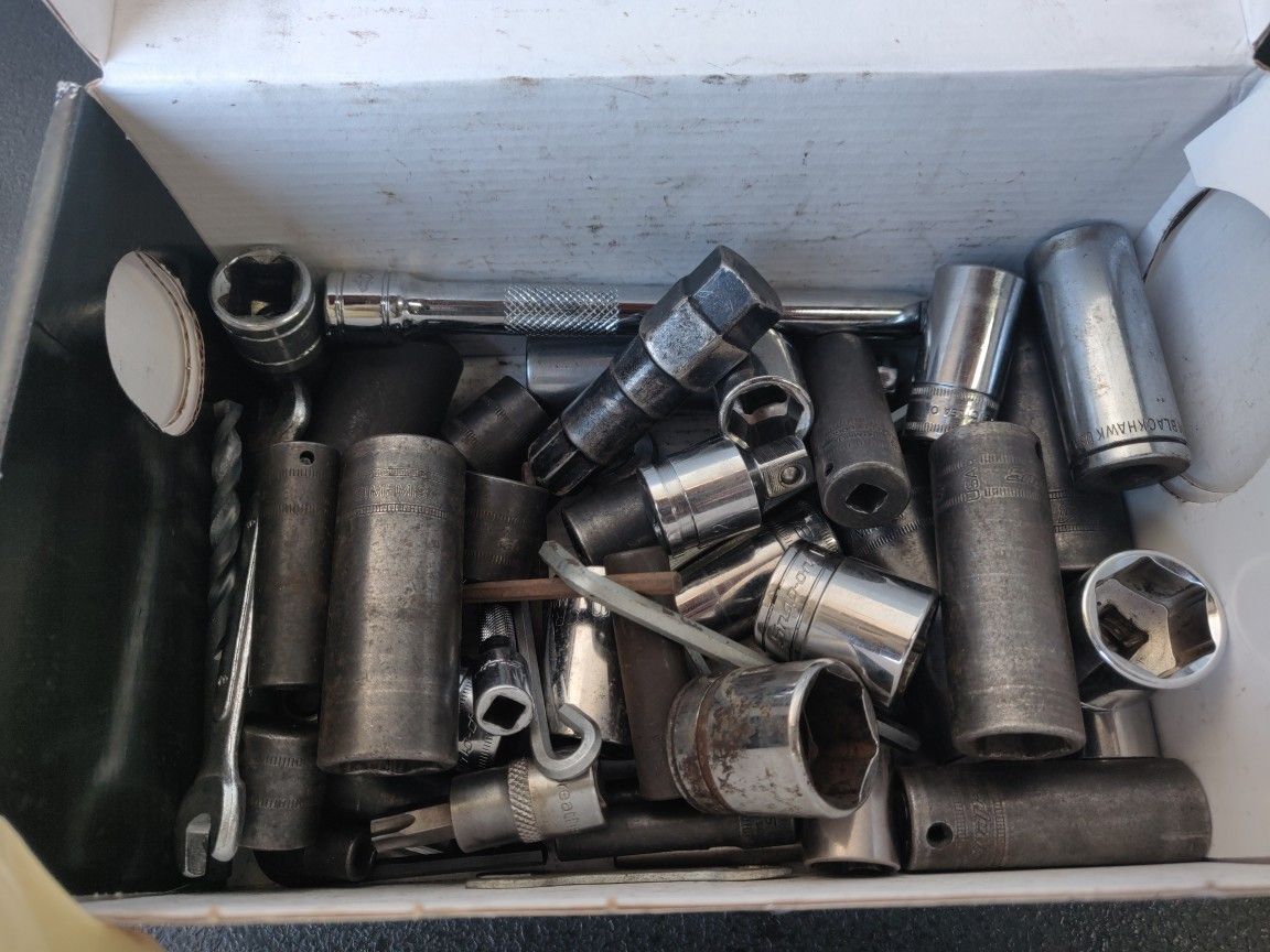 Random assortment of Snap on sockets for Sale in San Diego, CA - OfferUp