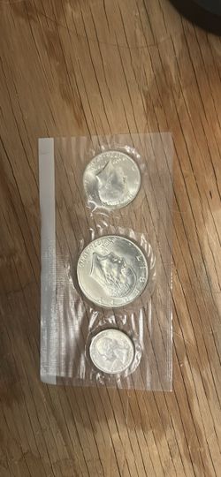 1976 silver set