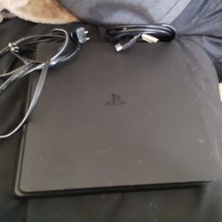PS4 W/Games 