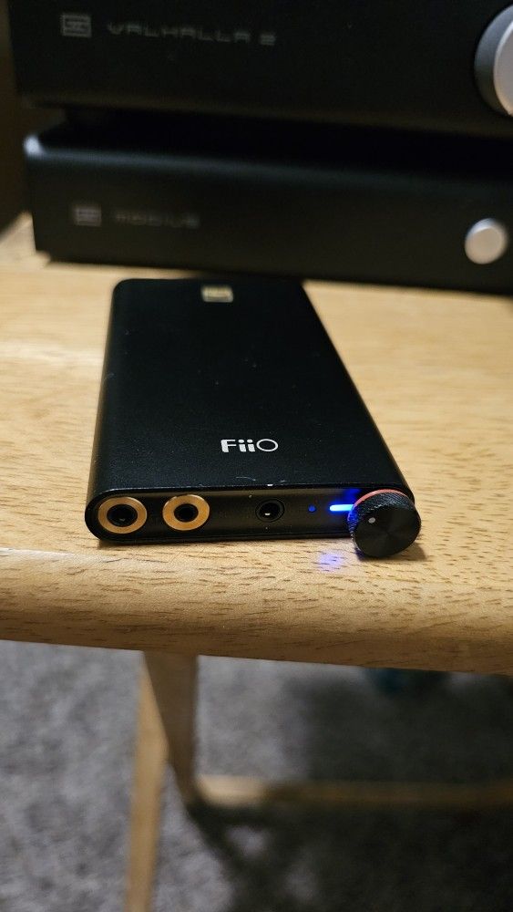 FiiO Q1 Mark II Portable Headphone Amp & Dac