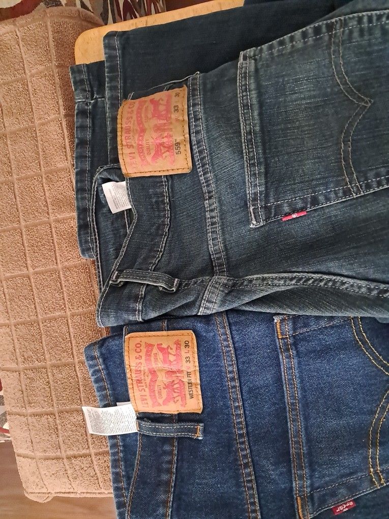 Levis