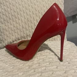 Steve Madden Sexy In Red