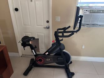 ProForm Studio Spin Bike w/ HD Screen – Like New Condition