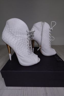 White Croc Giuseppe Boots - Size 5