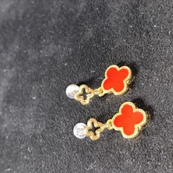 Van Cleef Earrings (Fashion Jewelry).