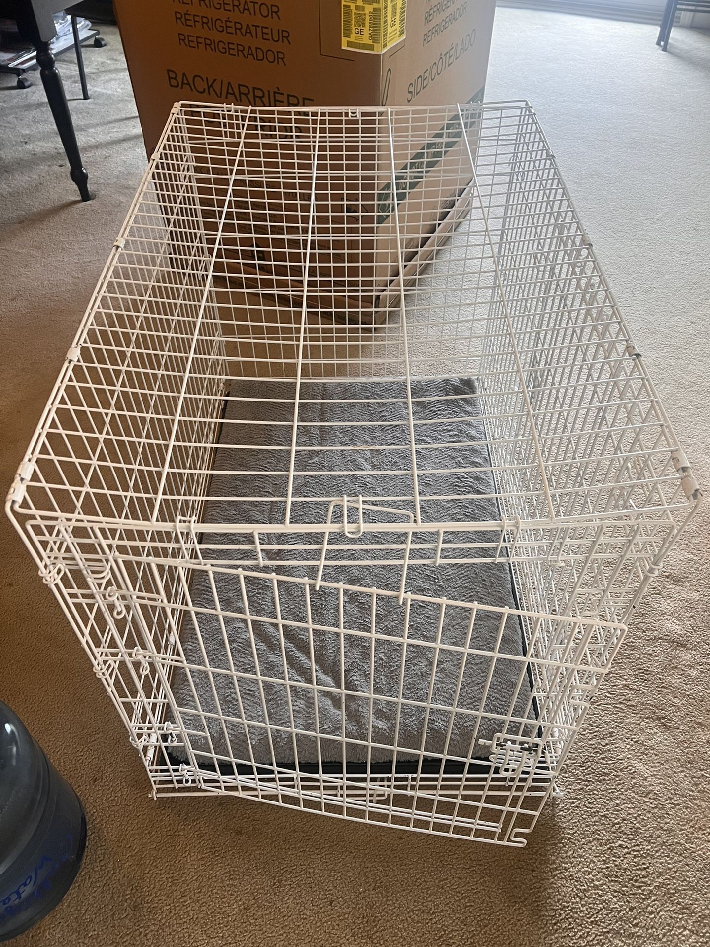 Large Kennel With Removable Divider