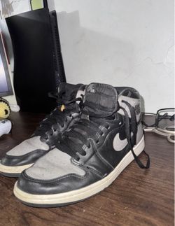 Air Jordan 1 High Shadow Size 8.5
