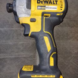 DeWALT Brushless Impact Driver And Battery (No Charger)(No Cargador)