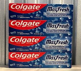 Colgate MaxFresh Cool Mint Toothpaste with Breath Strips - 6.3 oz  (Pack of 4)