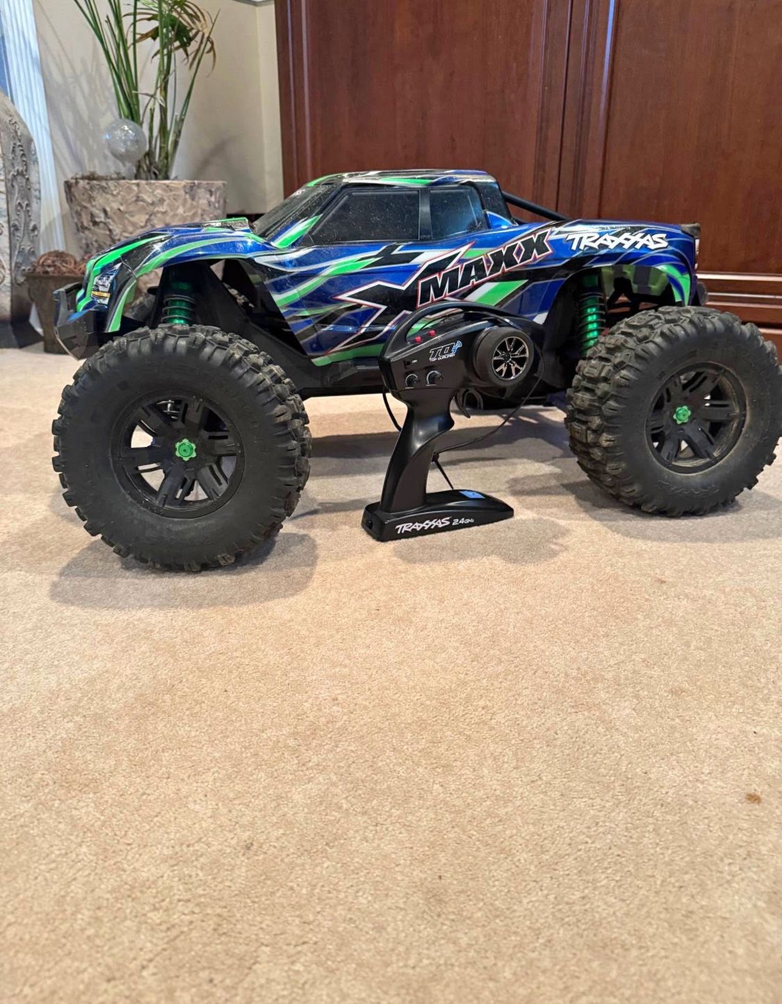 2024-Traxxas Xmaxx-8s