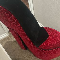 red heel couch