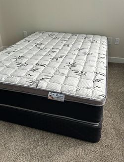 New queen mattress only $180 ‼️