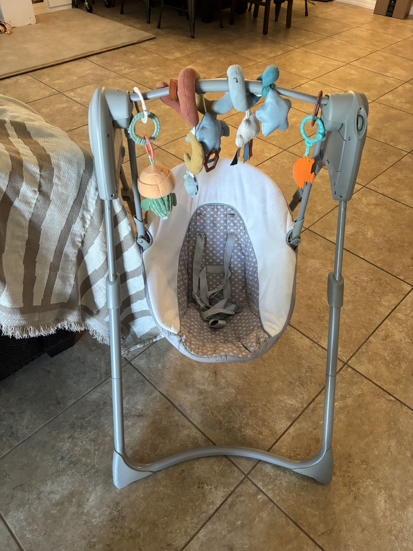 Graco Baby Swing