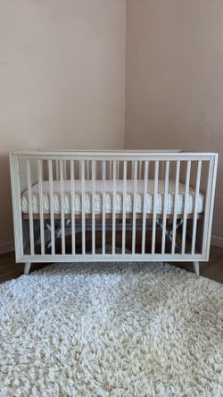 Romina Karisma Solid Wood Baby Crib + 6 Drawer Dresser Set | Mint Condition | Luxury Nursery Furniture