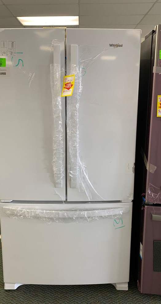 Whirlpool brand new color white!! Refrigerator French door style!! Fridge is new with warranty VGNZR