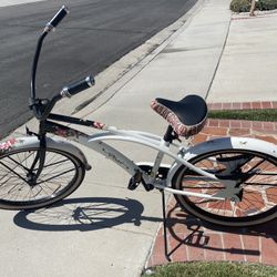 🌸 Phat Cycles “Aloha/Mahalo” Cruiser (White/Black Floral)